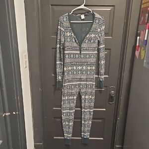 PINK Victoria's Secret Green And White Thermal Pajamas